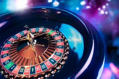 Live roulette wheel and betting grid on grandbet188